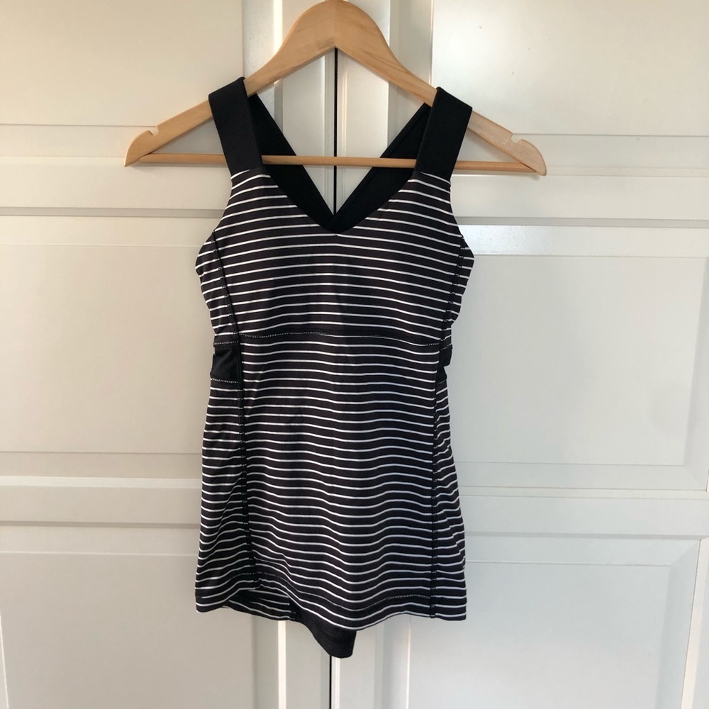 Lululemon Push Ur Limits Tank
Parallel Stripe Black White / Black